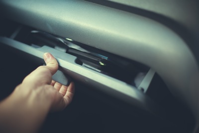 10 Easy Essentials for Your Glove Compartment